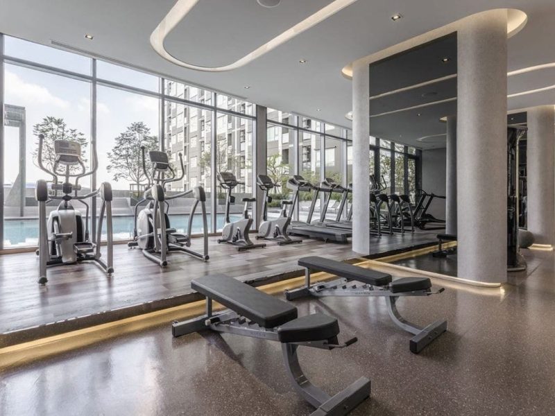 8 — крупный размер 01.37.49